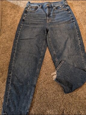 🌼 American Eagle Outfitters Women's Relaxed Mom Jeans Size 8 EUC